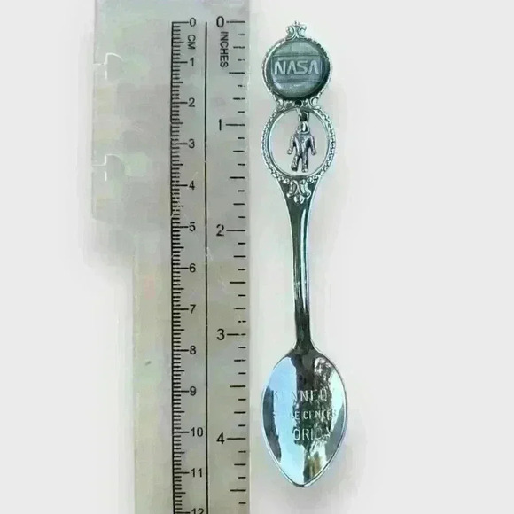 *5 for $15* NASA Kennedy Space Center Souvenir Spoon - Picture 5 of 5